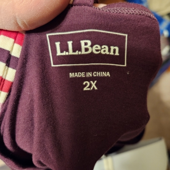 #094 LLBean Solid long sleeve Knit w Striped Scarf. Varies color - Picture 4 of 9